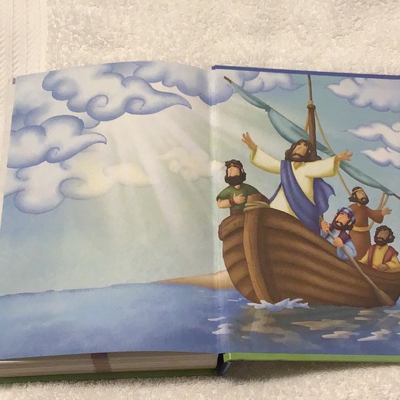 Scholastic Bible stories old and New Testaments - Picture 4 of 5